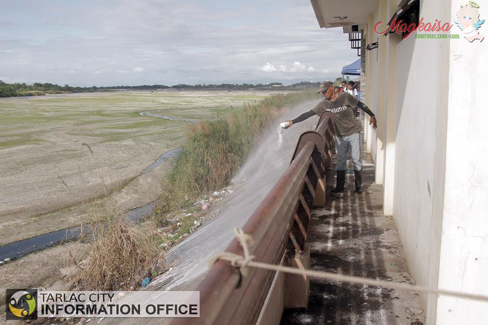 City Mayor Cristy Angeles has given a directive to the personnel of the City Environment and Natural Resources Office and other concerned departments and agencies to carry out thorough cleaning and sanitation of the sidewalk along Aquino Boulevard to make the area safer for the relocated vendors and the consumers. To address the issue on cleanliness and to eradicate foul odor in the public market area, a task force will be created to spread awareness and monitor the cleanliness system of the Victory Uptown Market. The Mayor is currently focused on ensuring the regular conduct of such activities for the achievement of one of her main objectives, a ‘Clean Tarlac City’./Tarlac CIO